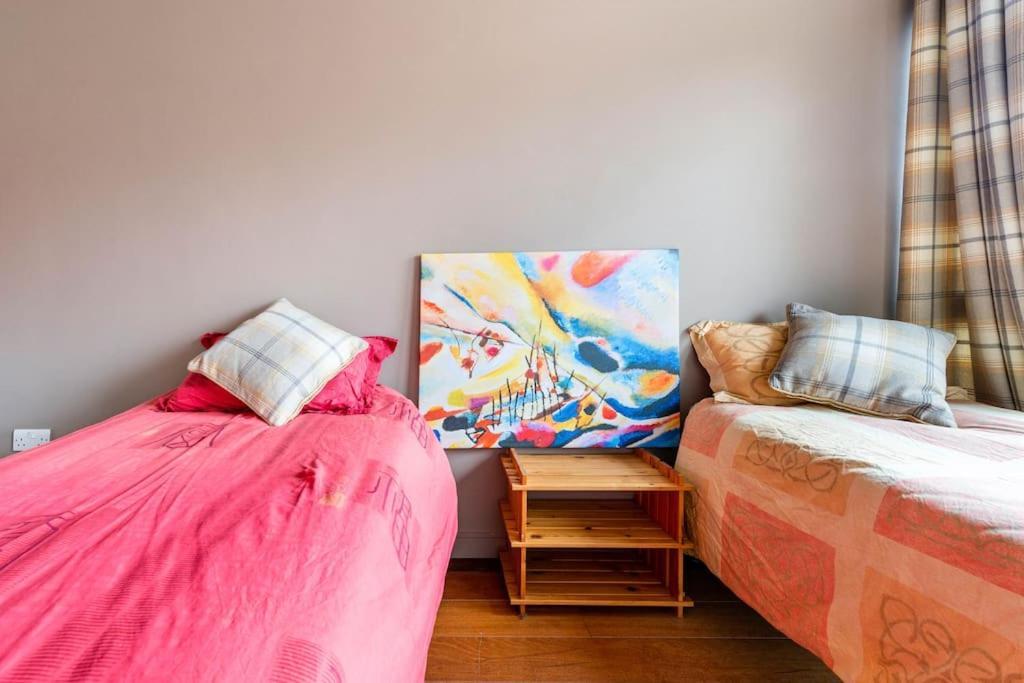 Ferienwohnung Luxurious Flat Sunny, Quiet, Design, Lift, Balcony London Exterior foto